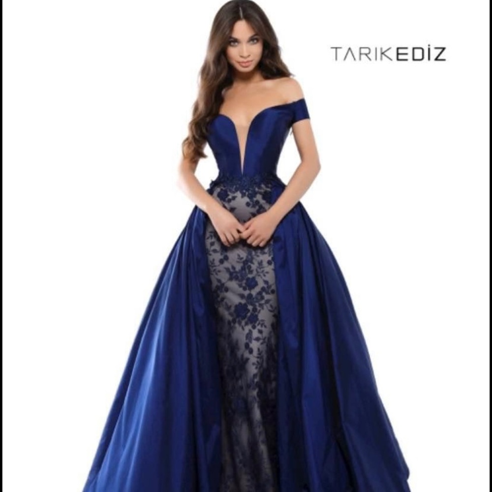 **SOLD** Prom, pageant or gala gown/evening dress